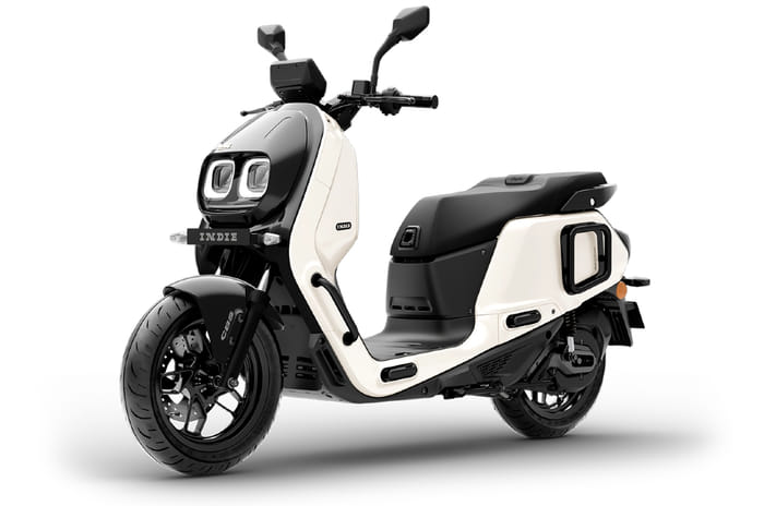 5 electric scooters with largest boots